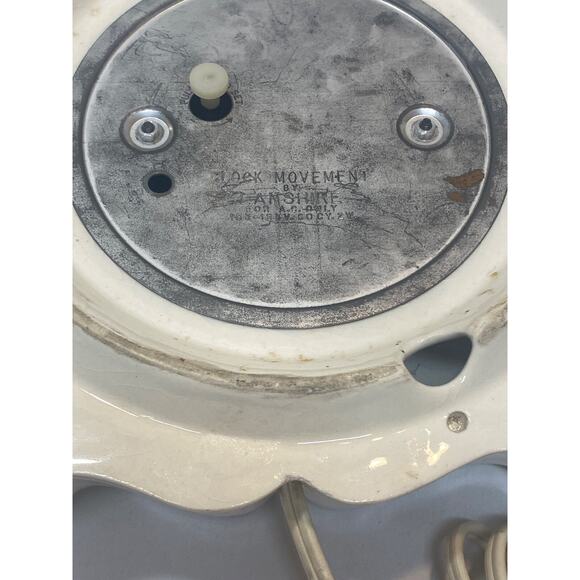 Hull Art Pottery Bluebird Birdhouse Clock Works - Picture 10 of 11